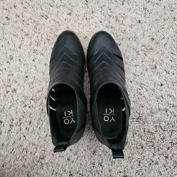 🖤Yoki paladino black ankle bootie like new!! - Picture 5 of 7
